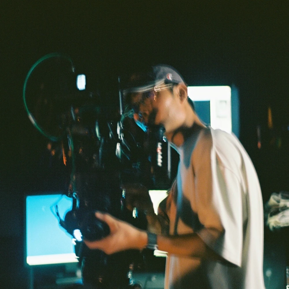 蔡 融霖(Cai Ronglin) — Director / Cinematographer